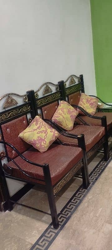 4 sofa chairs 10/10 condition 1