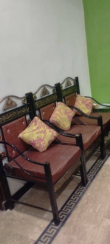4 sofa chairs 10/10 condition 2