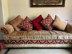 Elegant sofa set in good condition