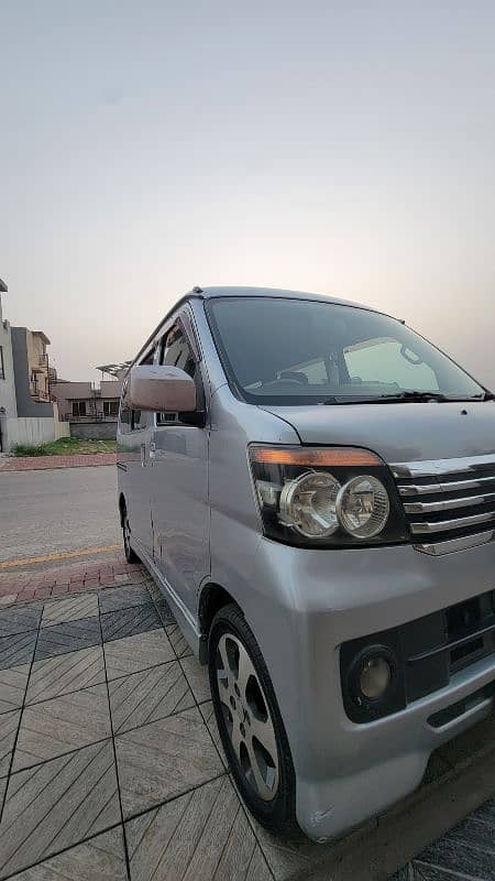 Daihatsu Atrai Wagon 2012 1