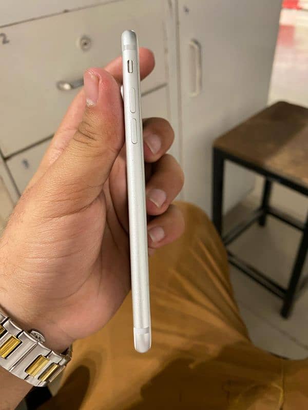IPHONE 7 PTA PROVED 4