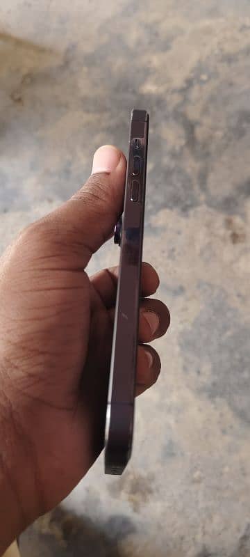 Iphone 14 pro max 4