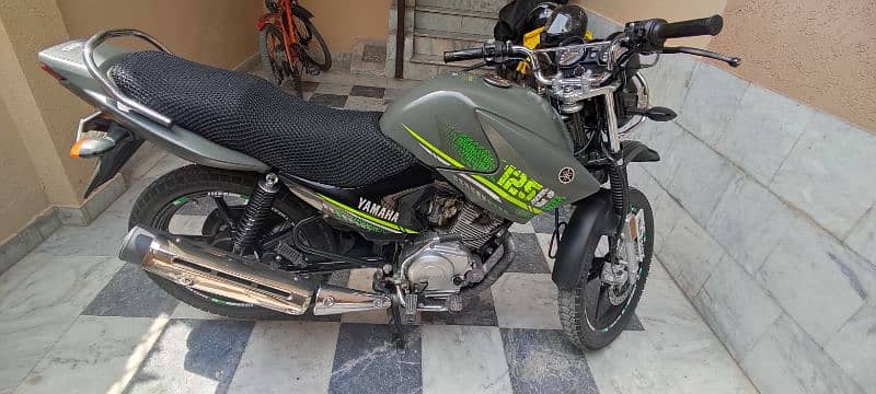 YAMAHA ybr 125g SE 2