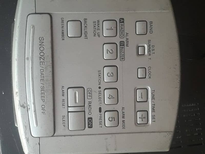 Radio Fm/Am Band  Sony Dream Machine  Alarm clock 3