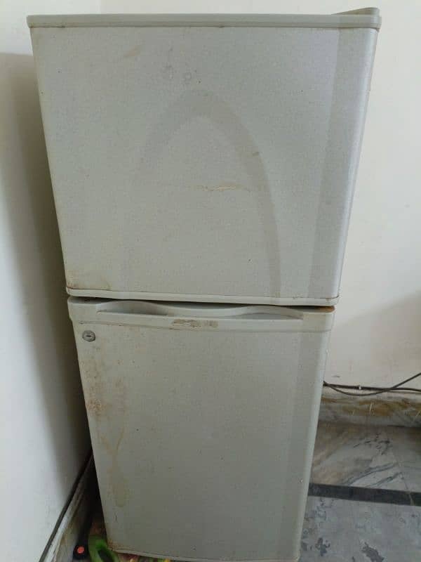Fridge/Freezer/Deepfreezer is urgently sale at Lahore 10