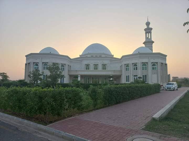 Bahria Orchard Plot No 577/100#H corner possession utility paid for sale 5