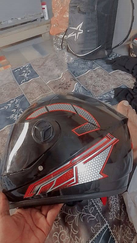 Helmet only 1 week used 1