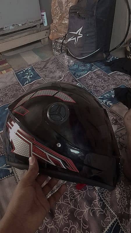 Helmet only 1 week used 2