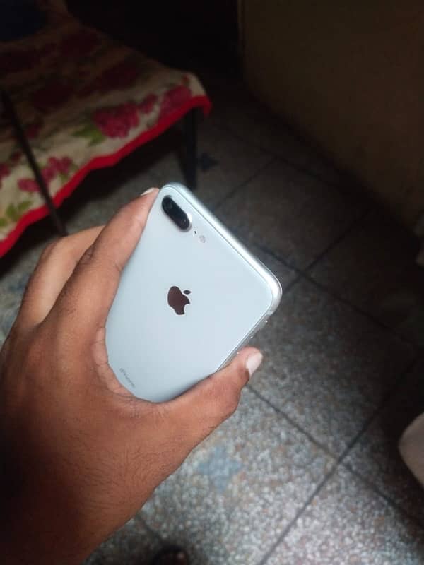 iphon 8 plus pta proved panal chang finger of condition 10/8 64 gb 3