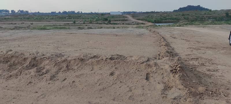 5 Marla Prime Location Plot For Sale 4
