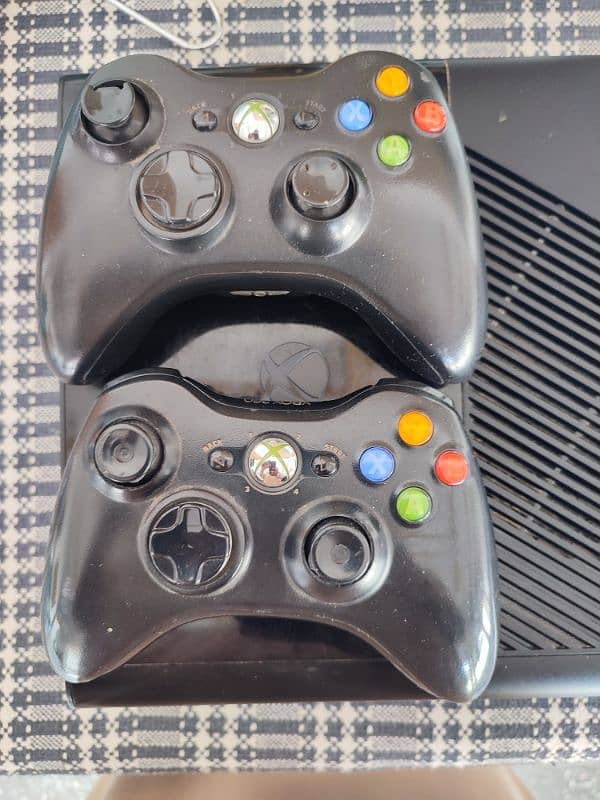 X BOX 360 E | 250Gb | Jailbreak | 30+ games 2