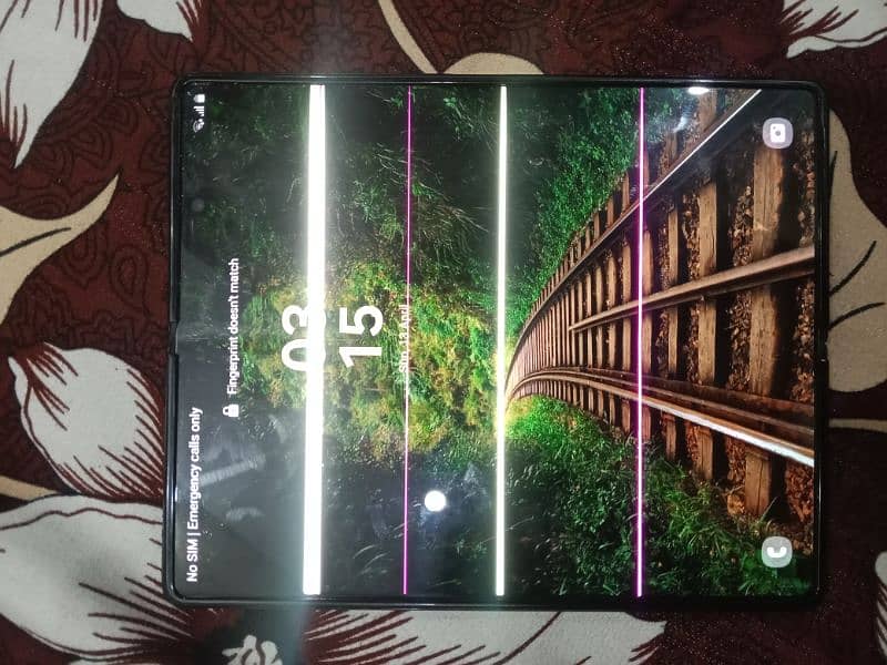 Samsung z fold 2 12/256 Read full ad 7