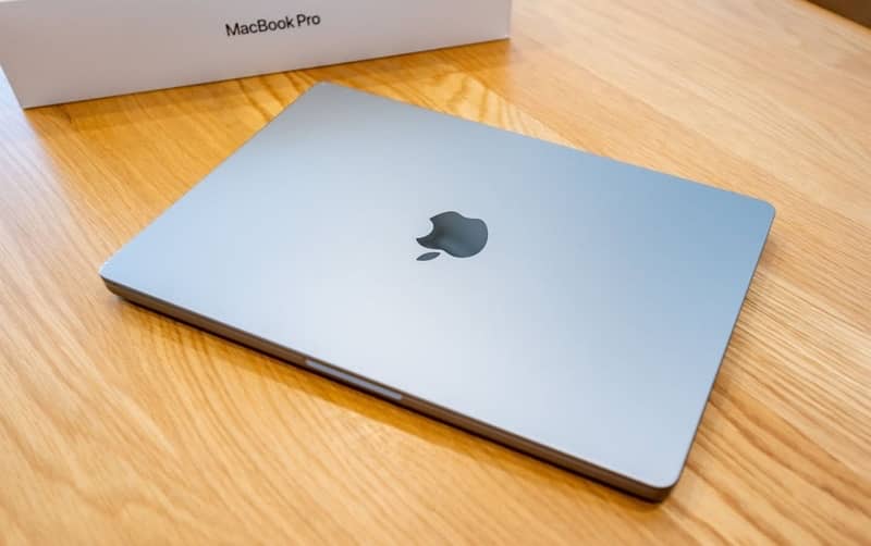 MacBook Pro 14″ M1 Pro – [Complete Box] – 16GB RAM | 1TB SSD 4