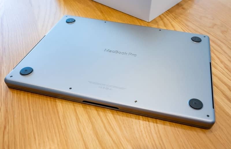 MacBook Pro 14″ M1 Pro – [Complete Box] – 16GB RAM | 1TB SSD 5