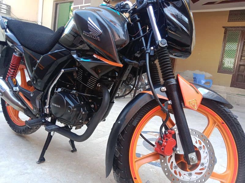 Honda Cb150F special Edition (2022) 4