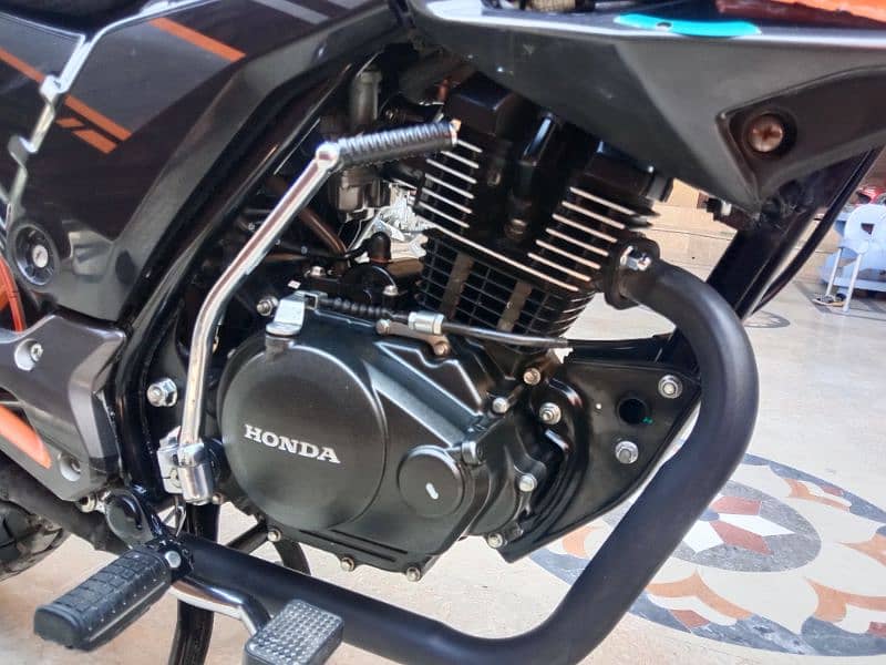 Honda Cb150F special Edition (2022) 5