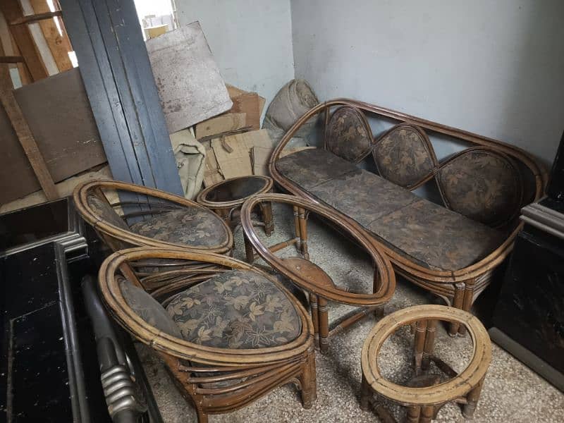 5 SEATER SOFA SET WITH FREE THREE TABLES SET 0