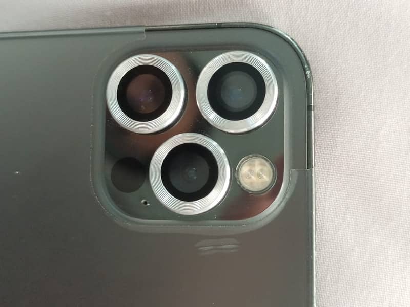 Apple iPhone 12 Pro 2