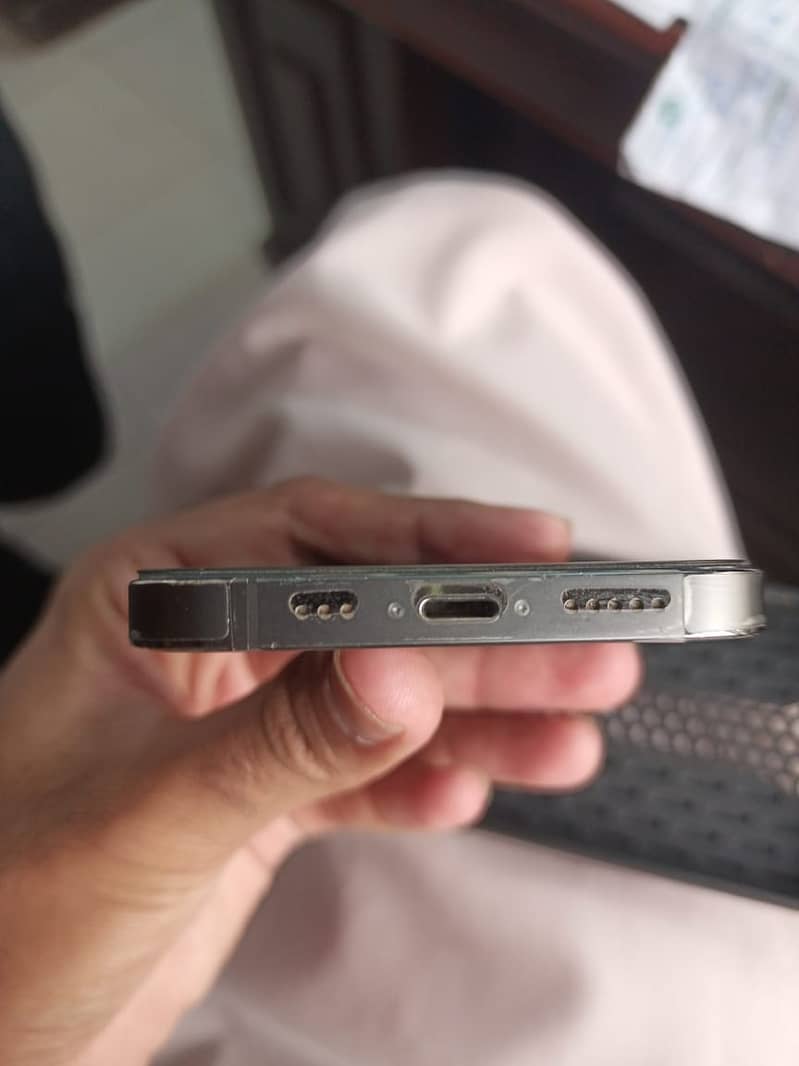 Apple iPhone 12 Pro 16