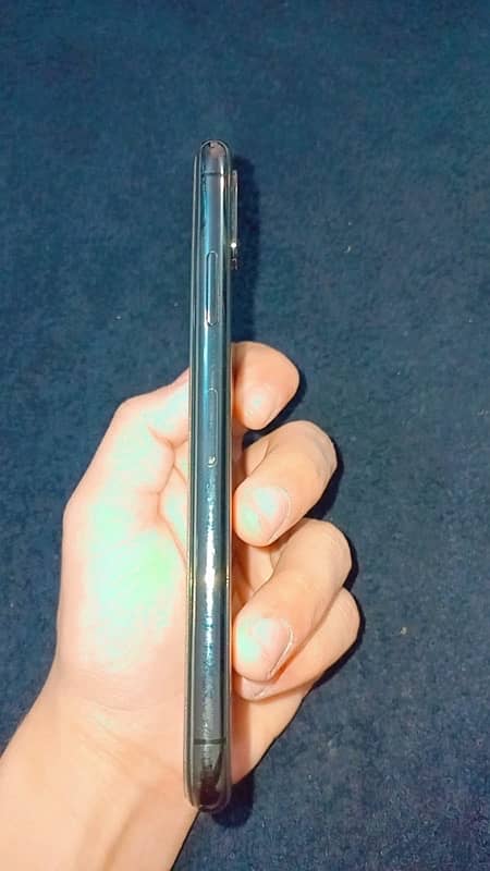 iphone X 4
