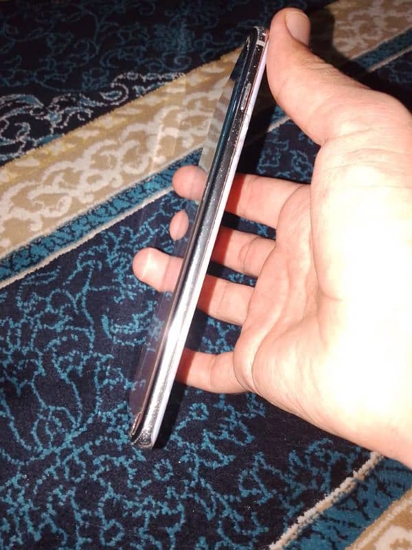 Samsung Galaxy S10 plus mobile 1