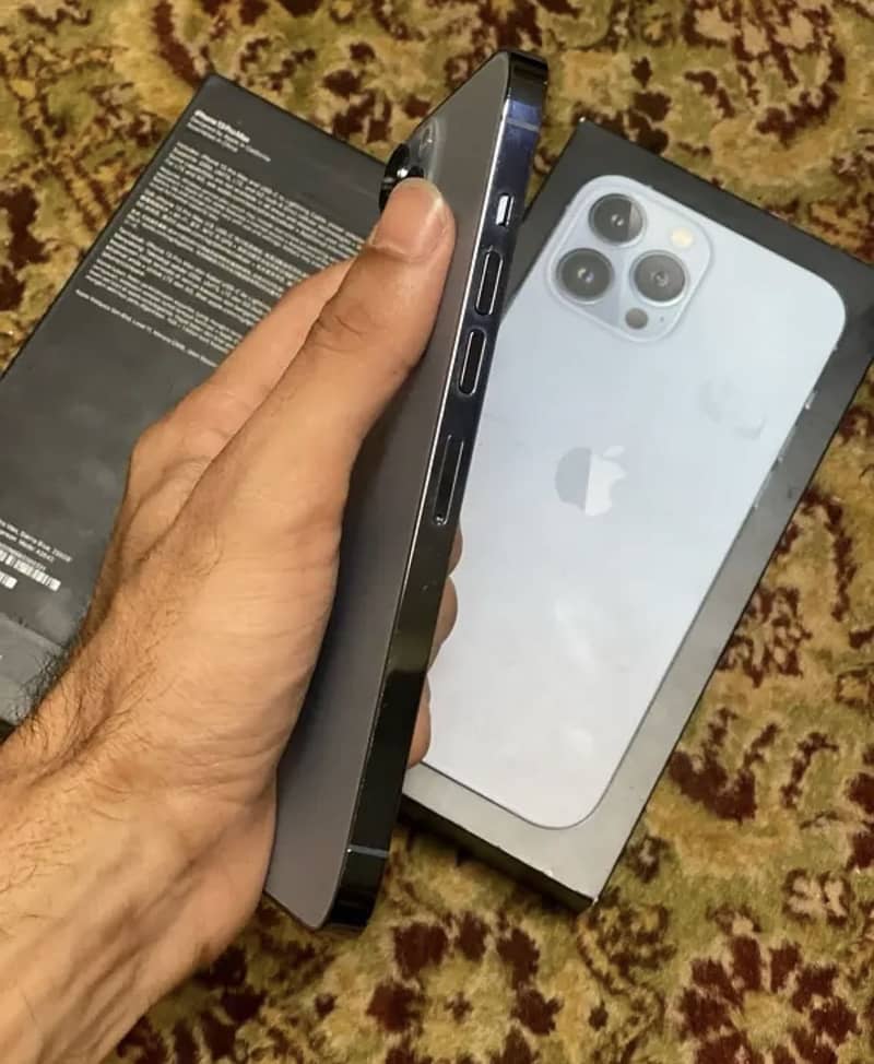 iPhone 13 Pro Max FU 1