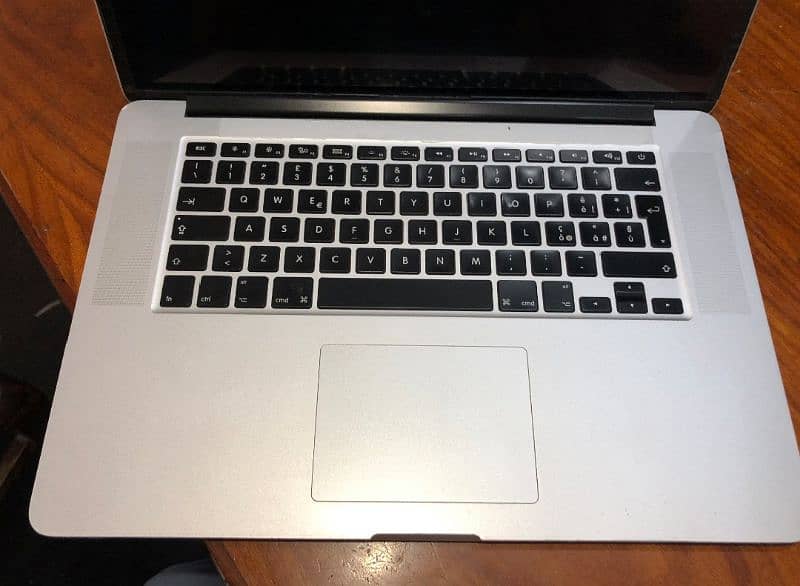 Macbook Pro 15 Mid 2014 10/10 Condition 4