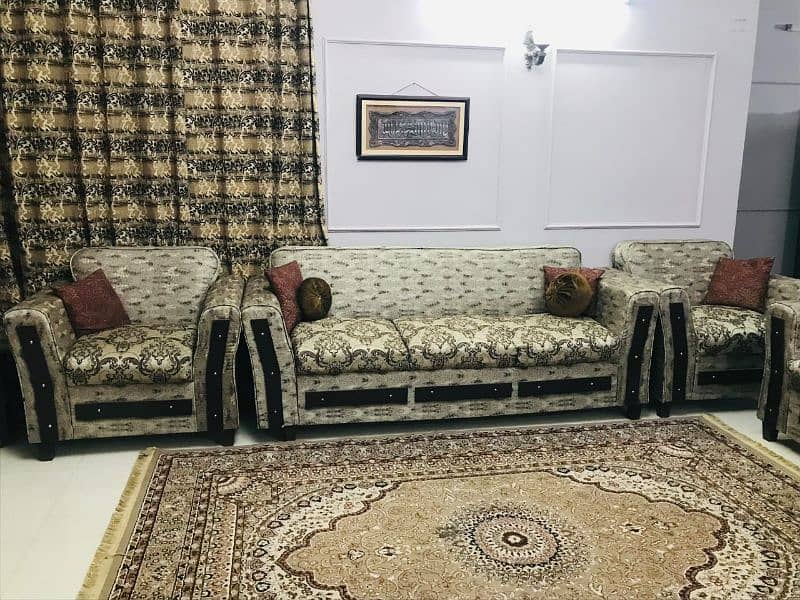 Antique 7 Seater Sofa Set | Moltyfoam Very Comfortable - Just Like New 5