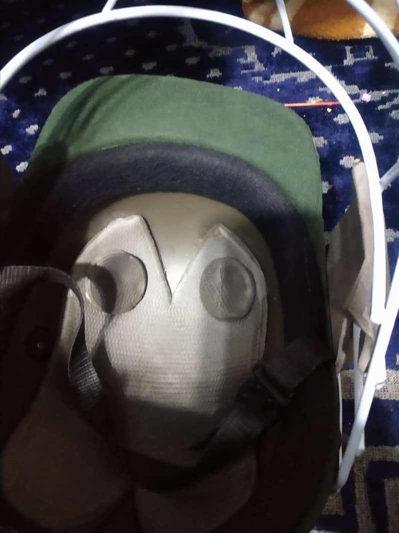 Cricket helmet in very good condition 0