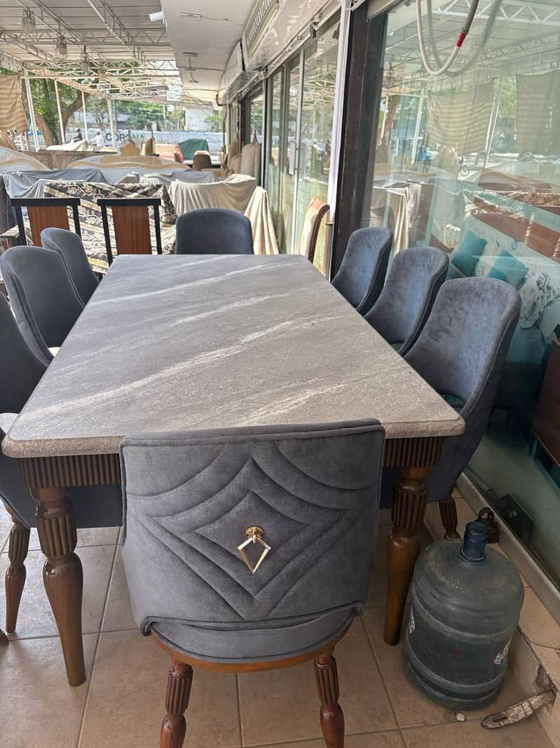 Dining Table for 6 0