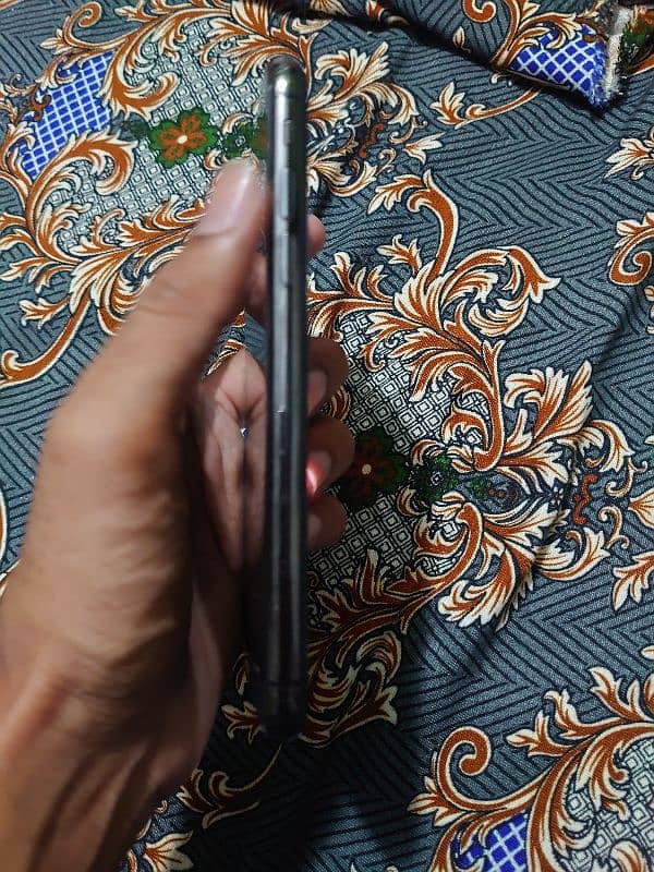 iphone X Non PTA 64gb 1