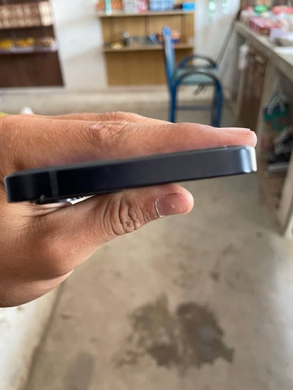 iPhone 12 2