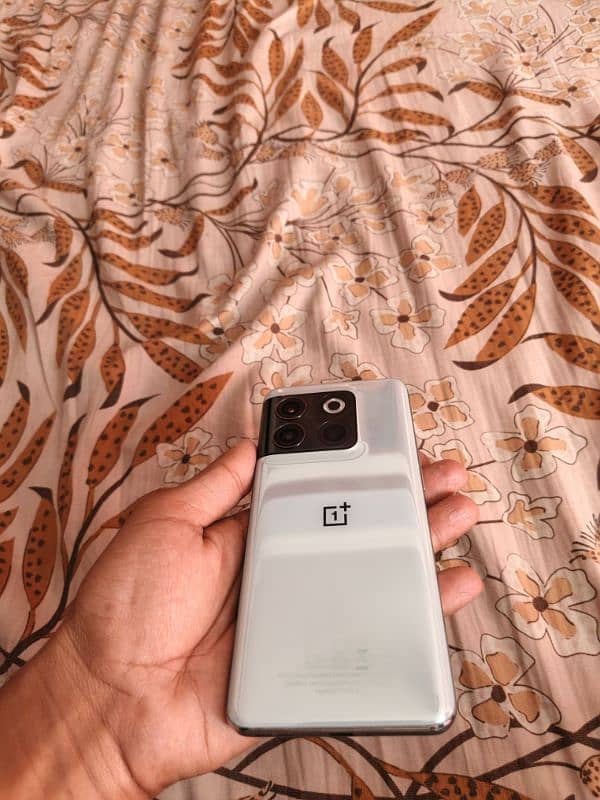 one plus 10T 5G 1