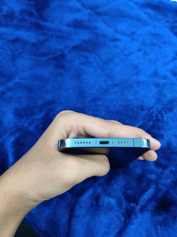 iPhone 13 pro max PTA 256 gb 5