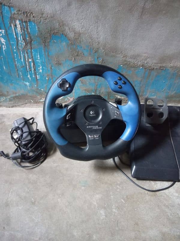 Logitech force 4