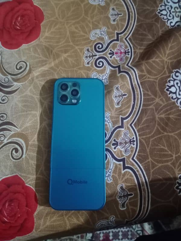 Qmobile ipro 1