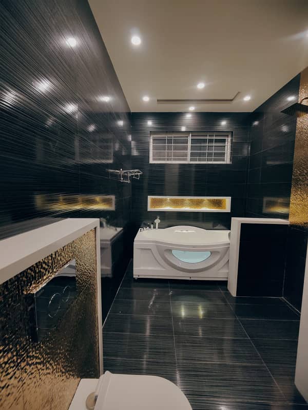 10 Marla BRAND NEW HOUSE For Rent In A Prime Location Of Lahore 8