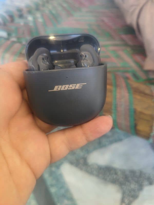 Bose QC 2 earbuds 3