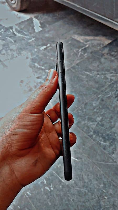 10 by 9 condition urgent sale 128 Gb sim work 4