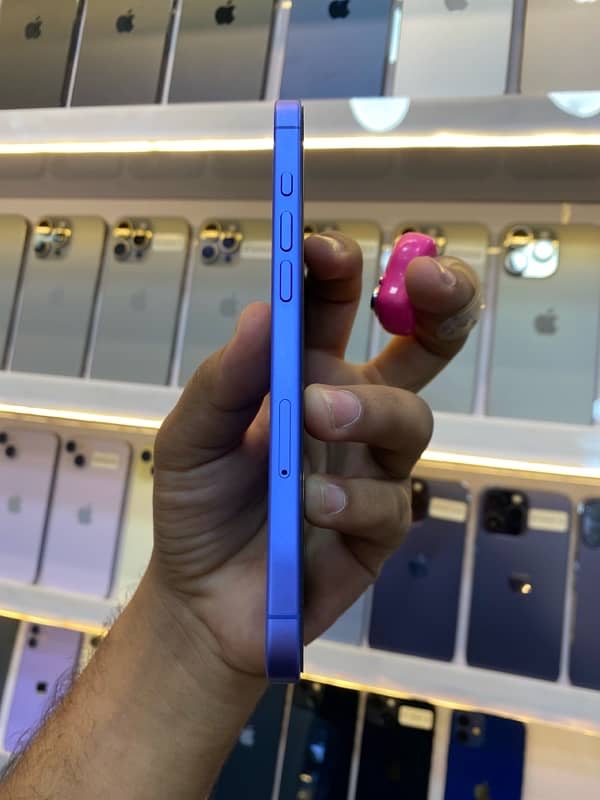 iphone 16 PLUS NON PTA 2
