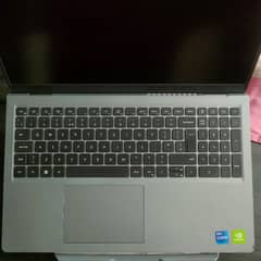 Dell Vostro 3520, i7-12 gen, 2 GB NVIDIA GPU