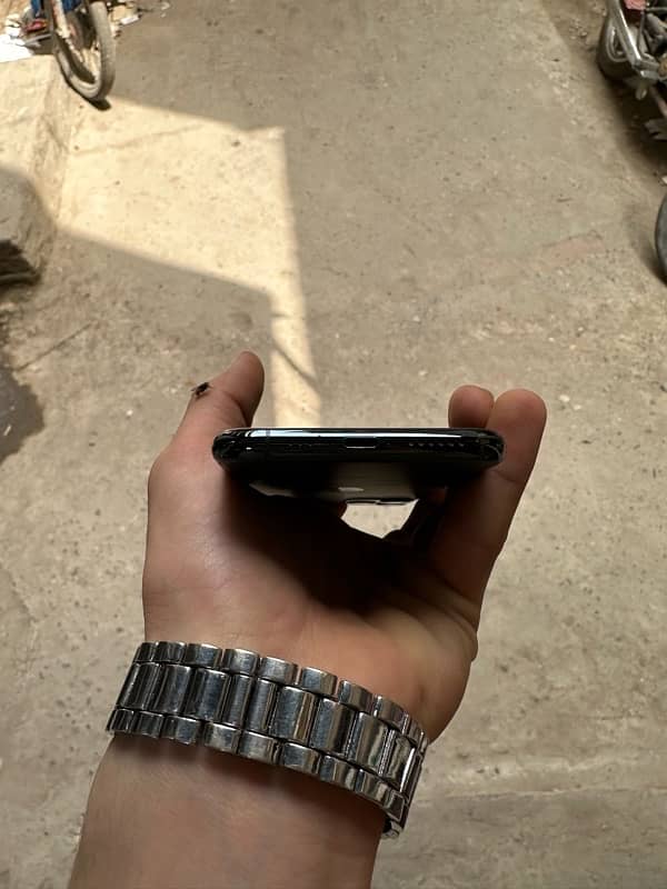 iPhone 11 Pro  for sale factory unlock 1