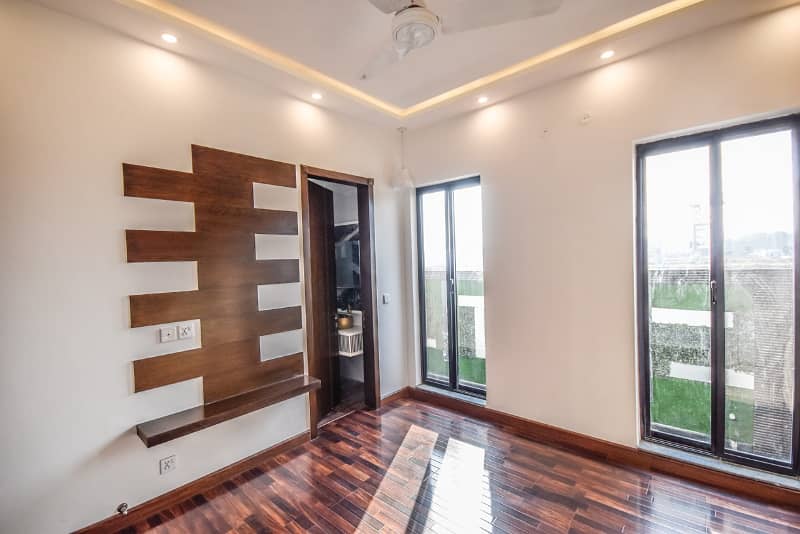 Original Picture 5 Marla Modern Design Brand New Near to Park House For Sale in DHA Phase 6 10