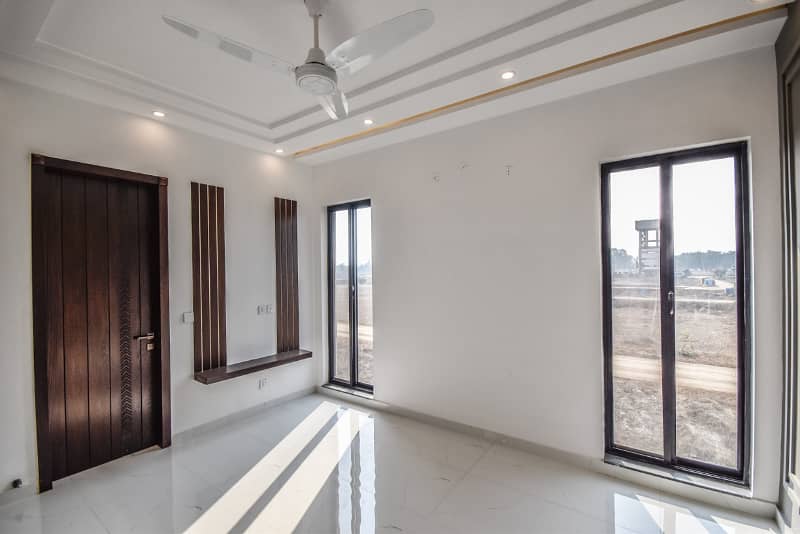 Original Picture 5 Marla Modern Design Brand New Near to Park House For Sale in DHA Phase 6 20
