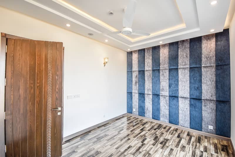 Original Picture 5 Marla Modern Design Brand New Near to Park House For Sale in DHA Phase 6 24