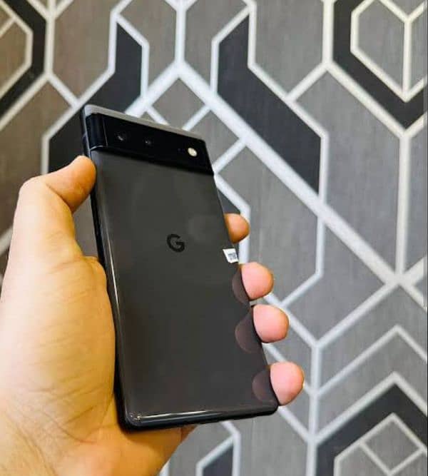 Google Pixel 6 Pta + charger 0
