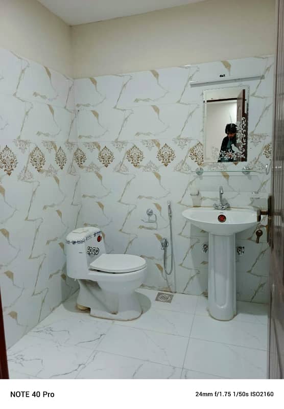 2 Kanal Building ava For Rent At F block Satellite Town 2