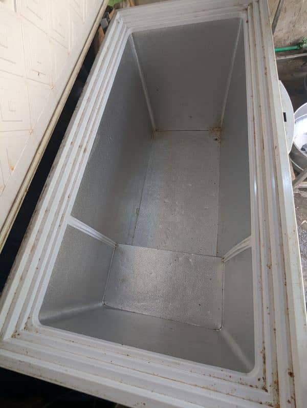 Freezer Waves Urgent sale 03274958529 7