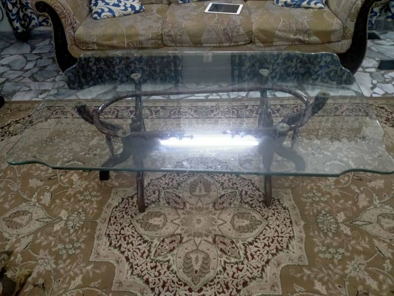 center table used but excellent condition 0