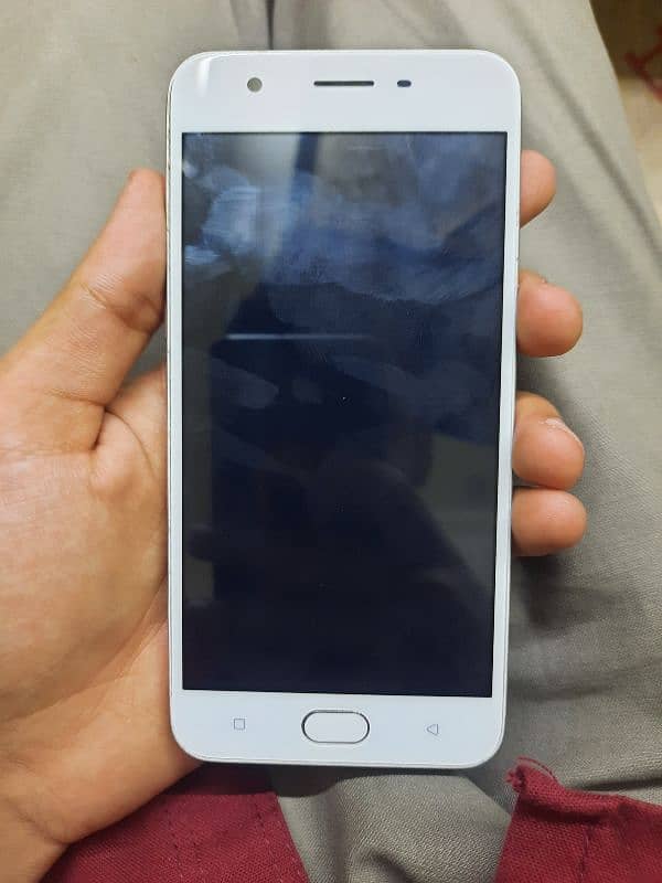 Oppo A57 3/32gb 0